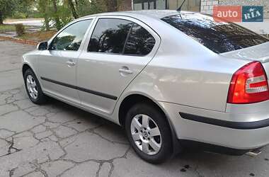 Лифтбек Skoda Octavia 2005 в 