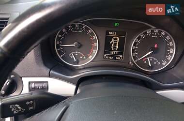 Лифтбек Skoda Octavia 2010 в 