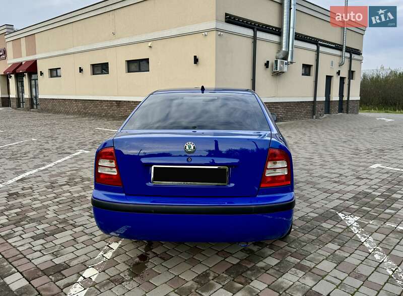 Лифтбек Skoda Octavia 2004 в Черновцах