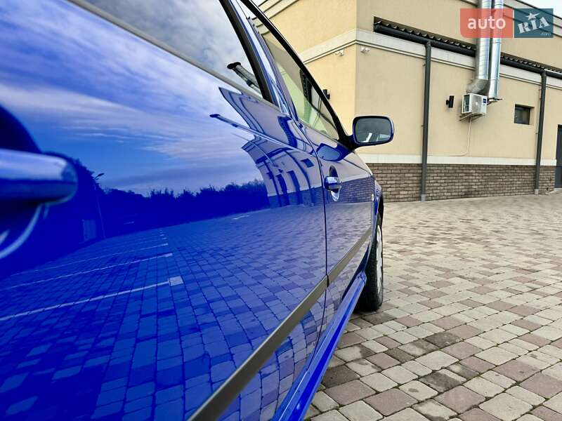 Лифтбек Skoda Octavia 2004 в Черновцах