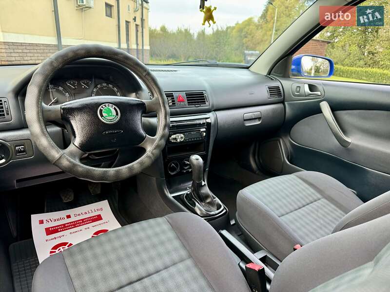 Лифтбек Skoda Octavia 2004 в Черновцах