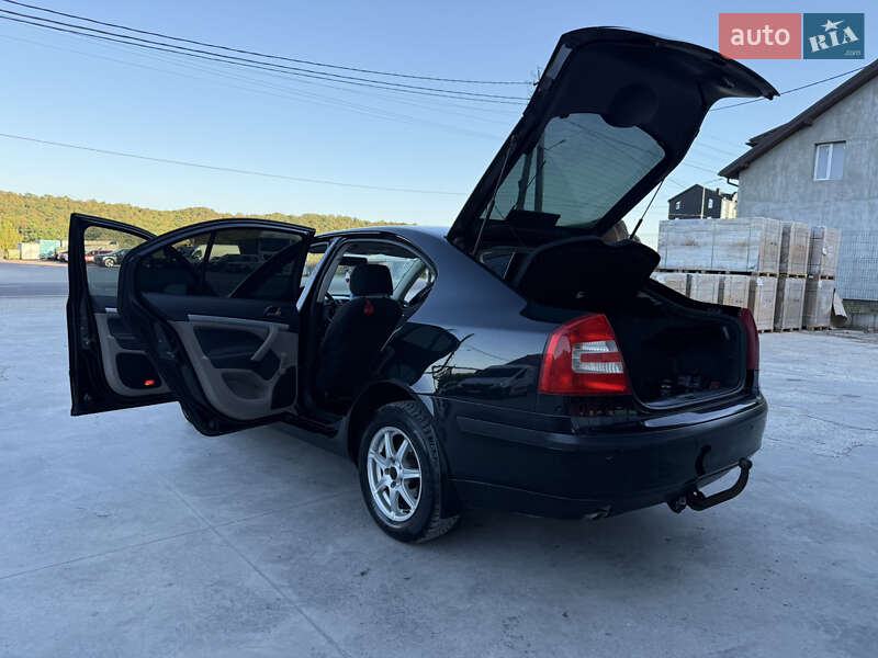 Лифтбек Skoda Octavia 2008 в Теребовле