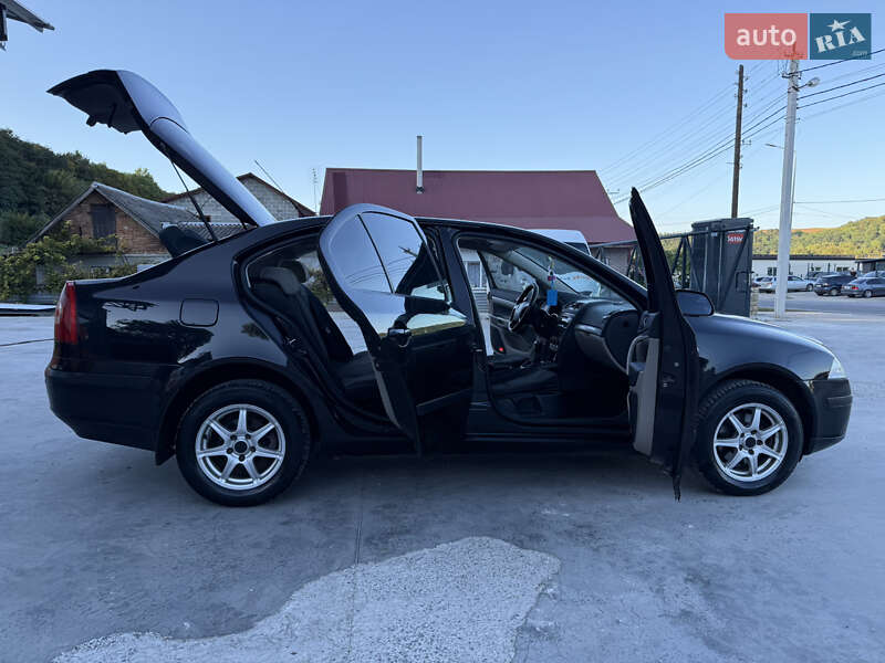 Лифтбек Skoda Octavia 2008 в Теребовле