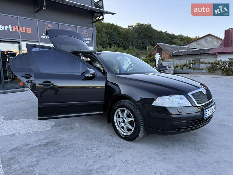 Лифтбек Skoda Octavia 2008 в Теребовле