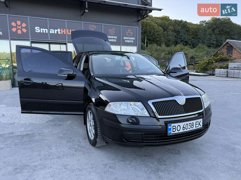 Лифтбек Skoda Octavia 2008 в Теребовле