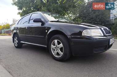 Лифтбек Skoda Octavia 2001 в 