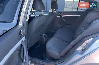 Лифтбек Skoda Octavia 2011 в 