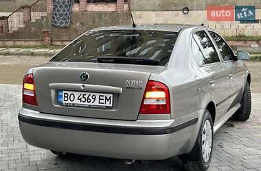 Лифтбек Skoda Octavia 2008 в 