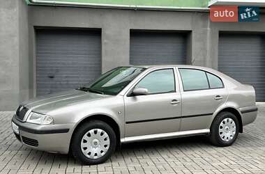 Лифтбек Skoda Octavia 2008 в 