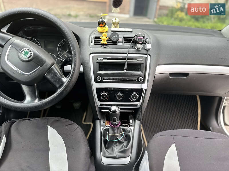 Універсал Skoda Octavia 2010 в Луцьку фото 4 Універсал Skoda Octavia 2010 в Луцьку