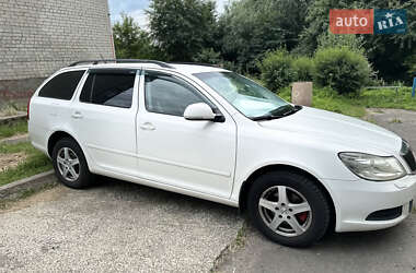 Универсал Skoda Octavia 2010 в Луцке