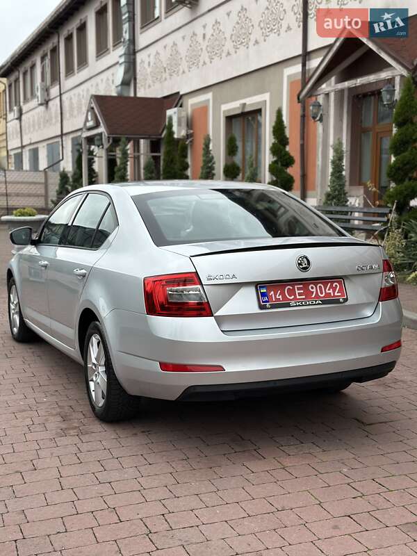 Лифтбек Skoda Octavia 2017 в Стрые