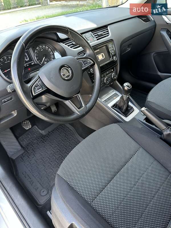 Лифтбек Skoda Octavia 2017 в Стрые