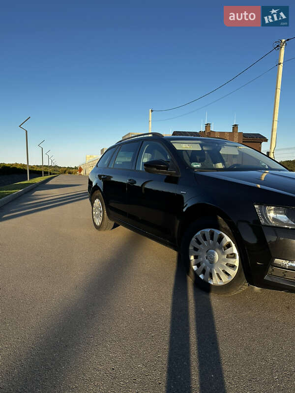 Универсал Skoda Octavia 2018 в Киеве