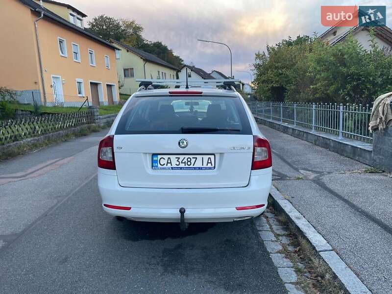 Универсал Skoda Octavia 2011 в 