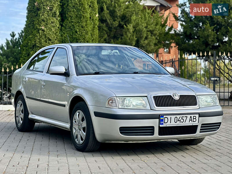 Лифтбек Skoda Octavia 2004 в Кропивницком