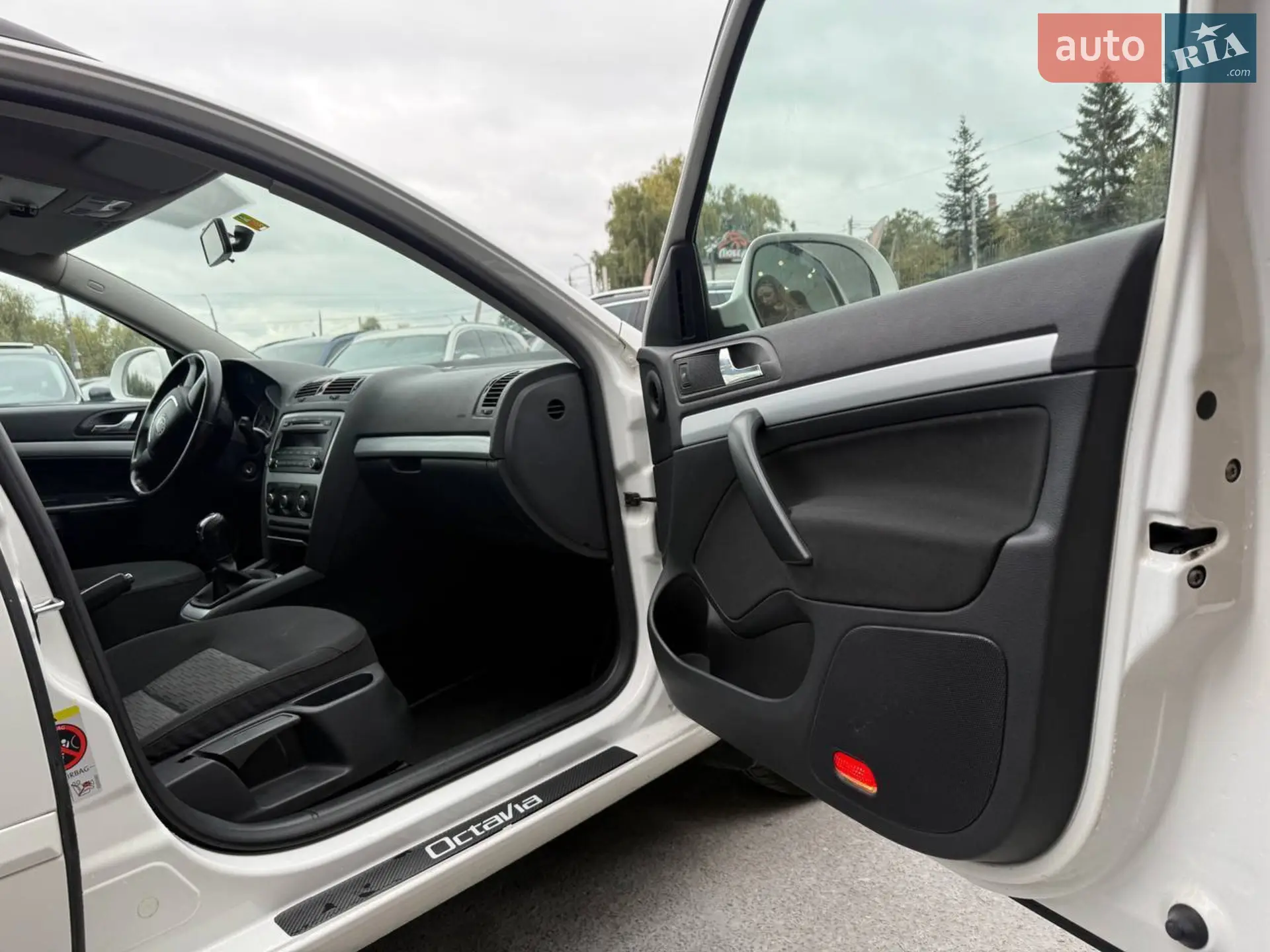 2011 Skoda Octavia - мініатюра 34