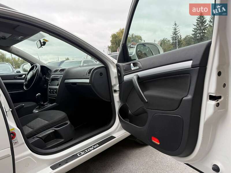 Універсал Skoda Octavia 2011 в Рівному