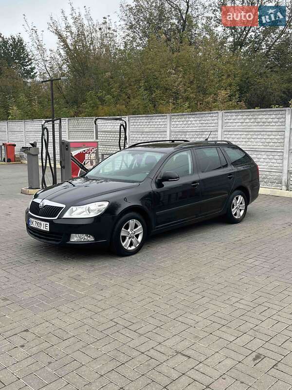 Универсал Skoda Octavia 2012 в Ровно
