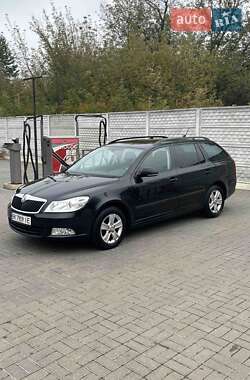 Універсал Skoda Octavia 2012 в 