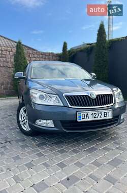 Лифтбек Skoda Octavia 2011 в Кропивницком
