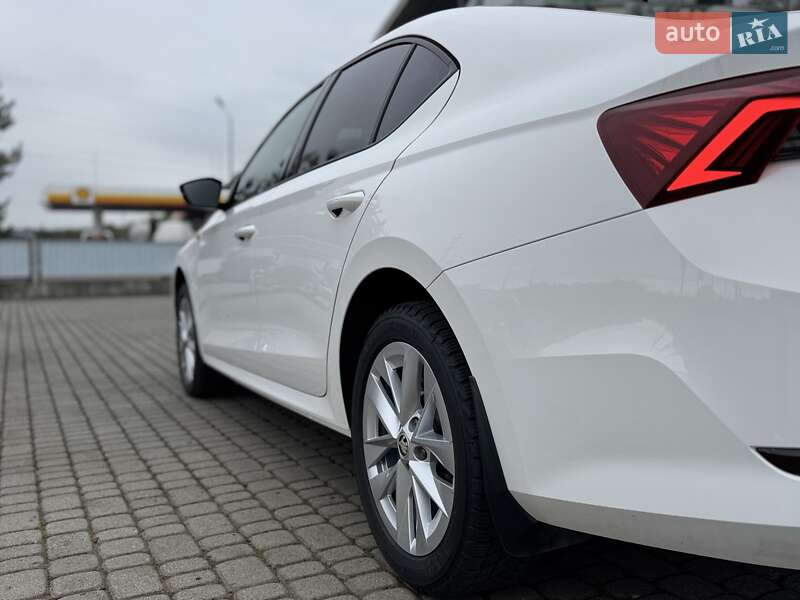 Лифтбек Skoda Octavia 2023 в Мукачево