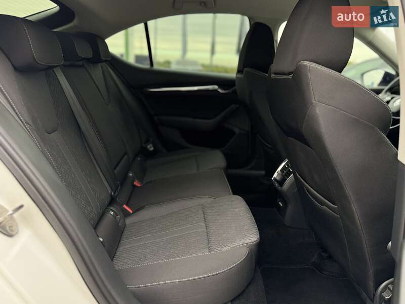 Лифтбек Skoda Octavia 2023 в Мукачево