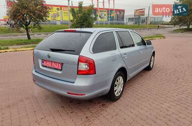 Универсал Skoda Octavia 2010 в 
