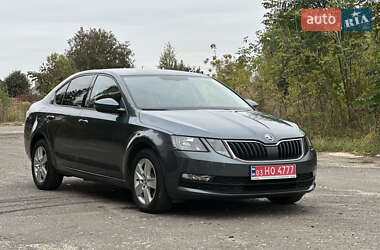 Ліфтбек Skoda Octavia 2017 в Луцьку