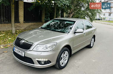 Лифтбек Skoda Octavia 2011 в 