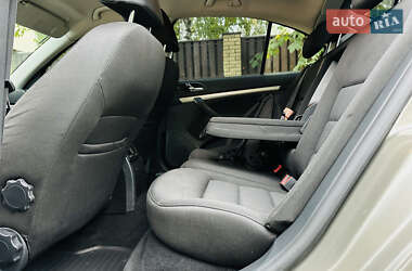 Лифтбек Skoda Octavia 2011 в 