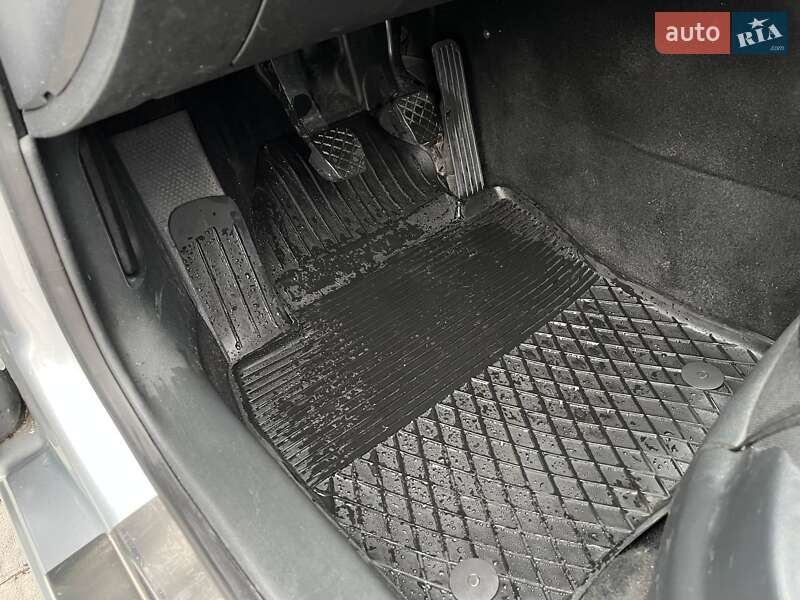 Ліфтбек Skoda Octavia 2012 в Львові