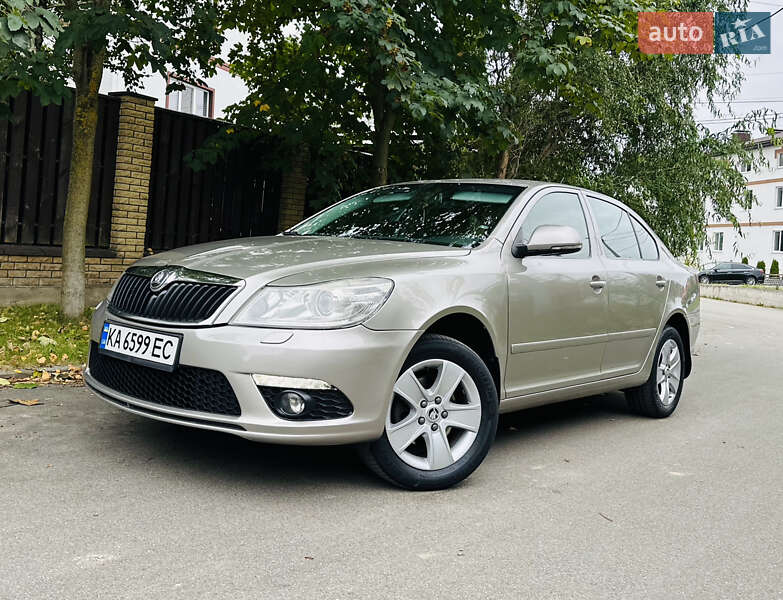 Лифтбек Skoda Octavia 2011 в 
