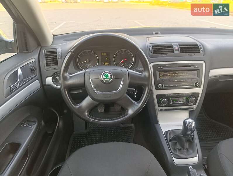 Универсал Skoda Octavia 2010 в Черкассах фото 17 Универсал Skoda Octavia 2010 в Черкассах