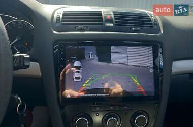 Лифтбек Skoda Octavia 2012 в 