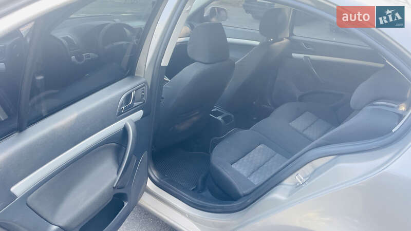 Лифтбек Skoda Octavia 2010 в Виннице