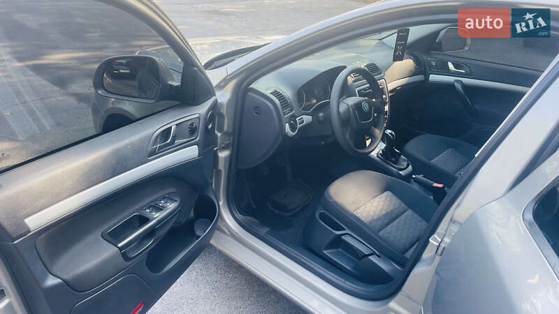 Лифтбек Skoda Octavia 2010 в Виннице