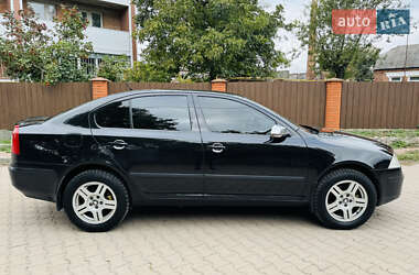 Ліфтбек Skoda Octavia 2007 в Ромнах