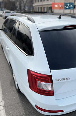 Универсал Skoda Octavia 2015 в 