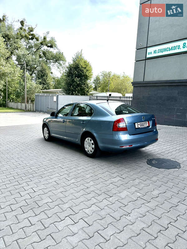 Лифтбек Skoda Octavia 2009 в Хмельницком