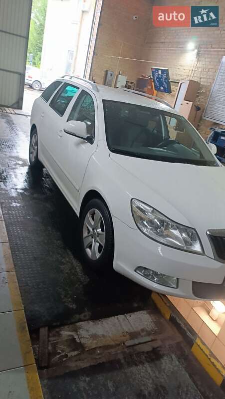 Skoda Octavia 2010 Skoda Octavia 2010