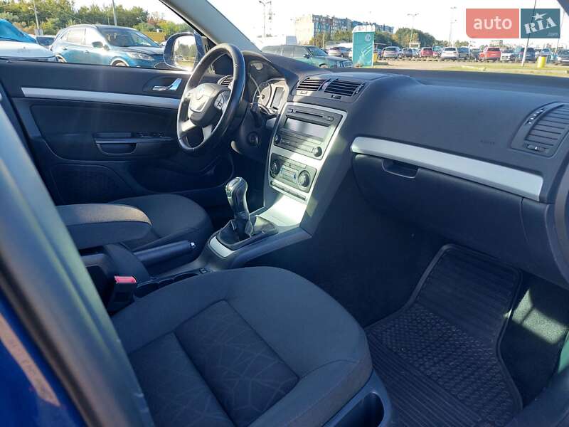 Універсал Skoda Octavia 2011 в Львові фото 37 Універсал Skoda Octavia 2011 в Львові
