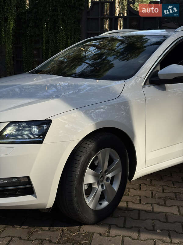 Універсал Skoda Octavia 2018 в Львові фото 3 Універсал Skoda Octavia 2018 в Львові