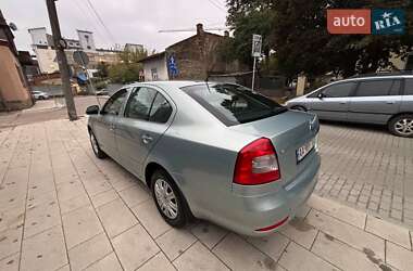 Лифтбек Skoda Octavia 2012 в 