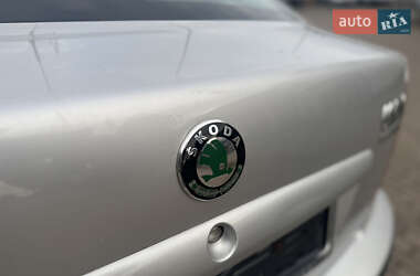 Лифтбек Skoda Octavia 2008 в 