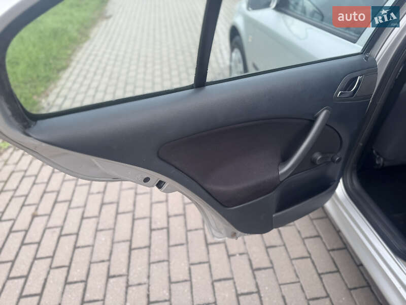 Лифтбек Skoda Octavia 2008 в Ровно