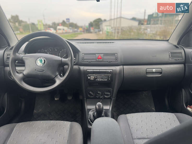 Лифтбек Skoda Octavia 2008 в Ровно