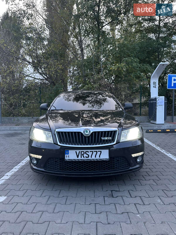 Универсал Skoda Octavia 2010 в Киеве фото 2 Универсал Skoda Octavia 2010 в Киеве