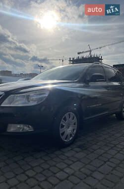 Универсал Skoda Octavia 2011 в Городке