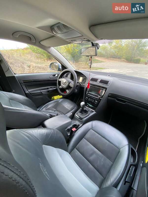 Универсал Skoda Octavia 2010 в Кривом Роге